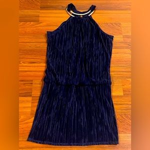 Laundry Shelli Segal Blue 
Blouson Bodice 
Metal Ring Neck Micro Pleating
Size 4